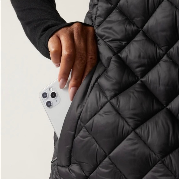 Athleta Whisper Featherless Vest Black — Small, Petite - Picture 3 of 10